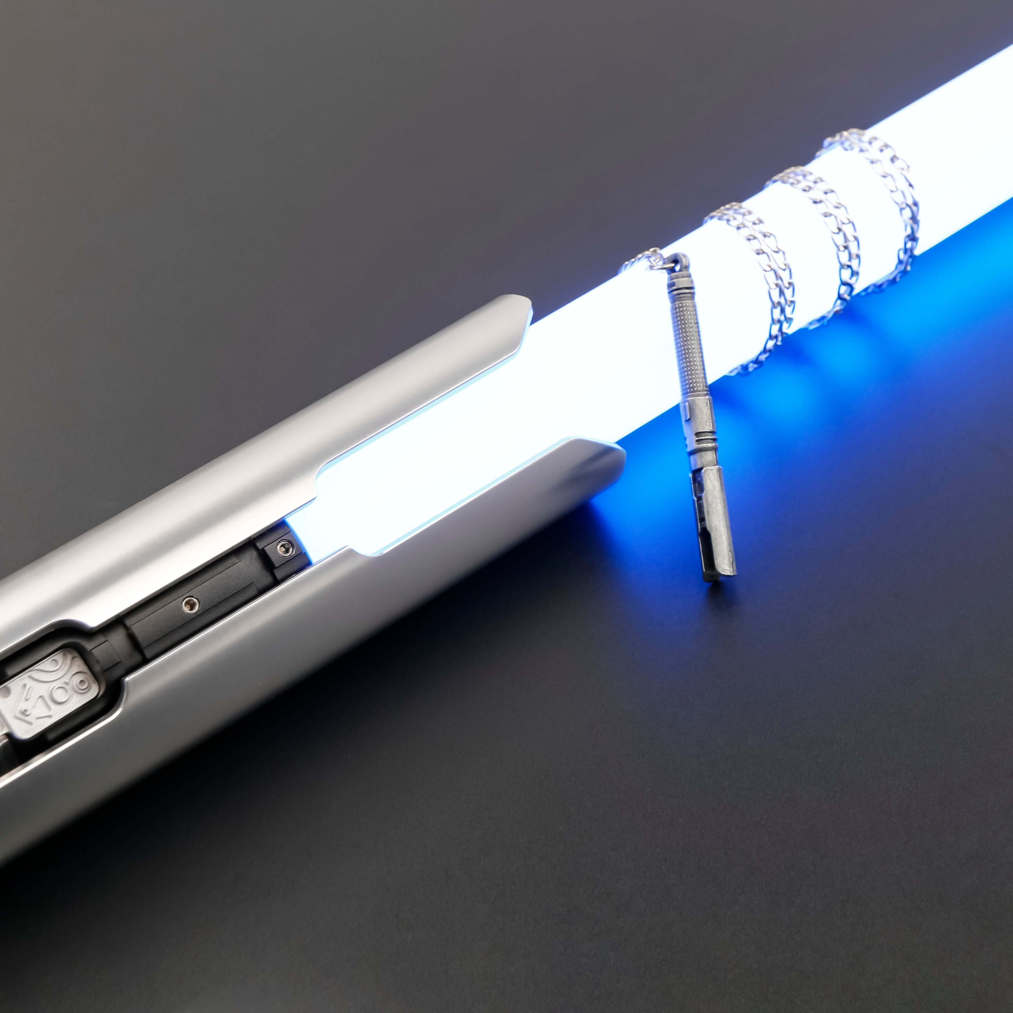 Breloczek/naszyjnik szabla